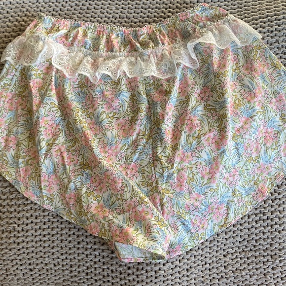 For Love and Lemons Farrah Shorts - Picture 2 of 4